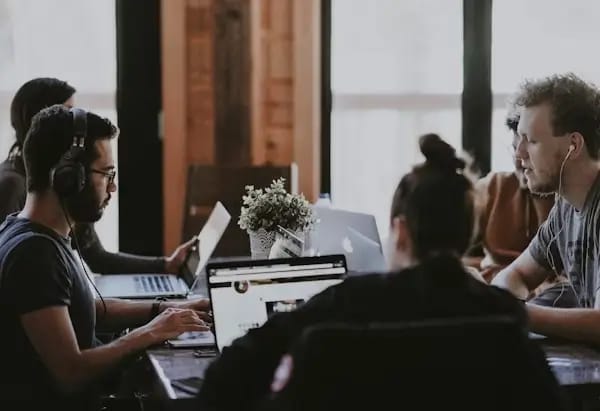 Organization and management of tenders